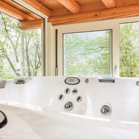 아파트 Three-bedroom In