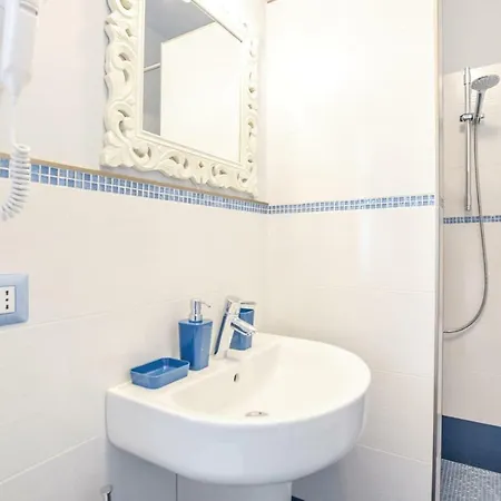 아파트 Three-bedroom In *